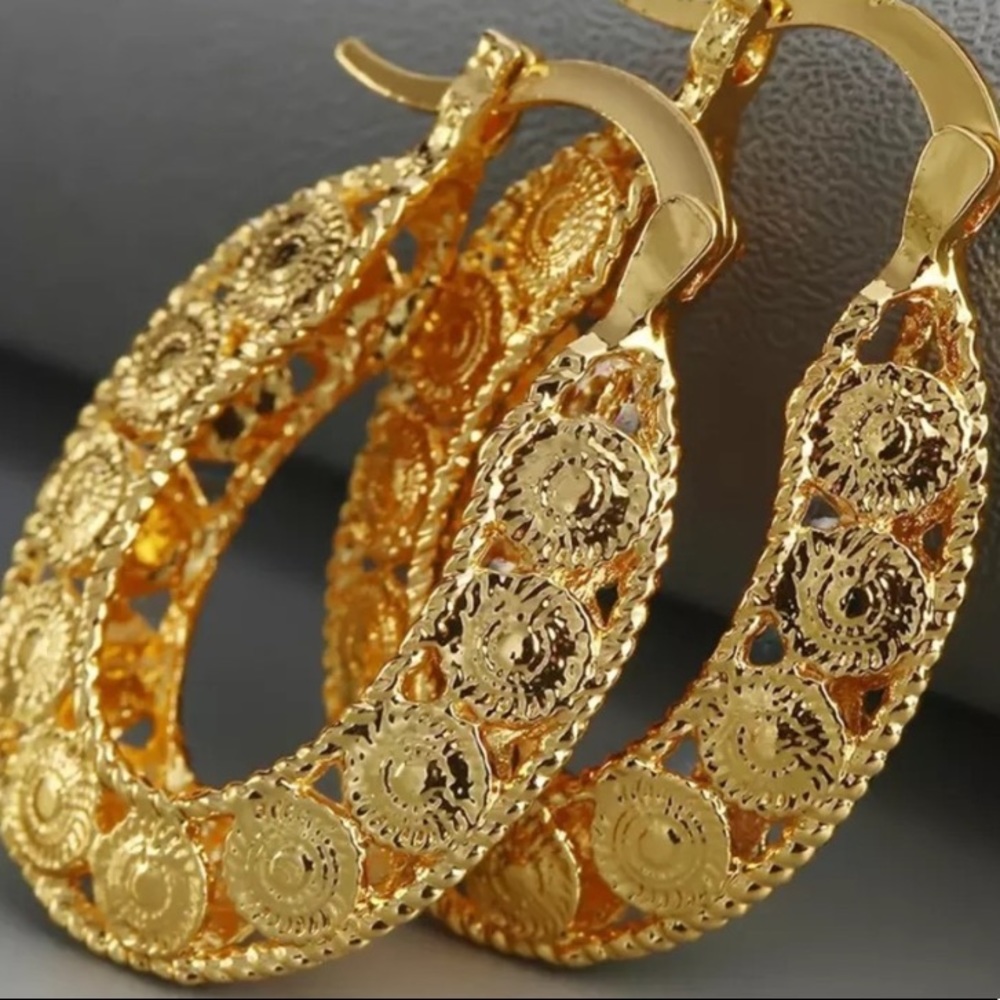 Gold Hoop Geometric Earrings